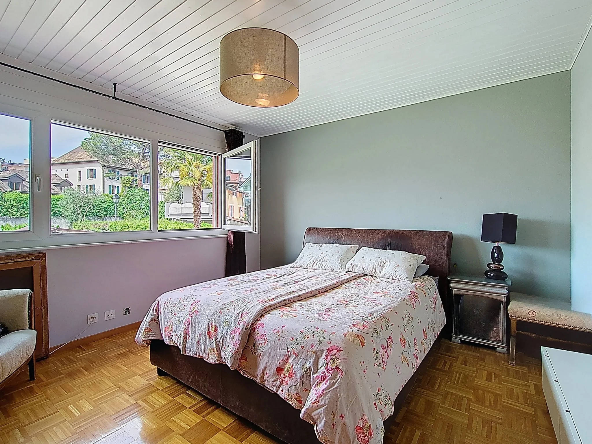 REF 25 0805-206 - chambre parentale