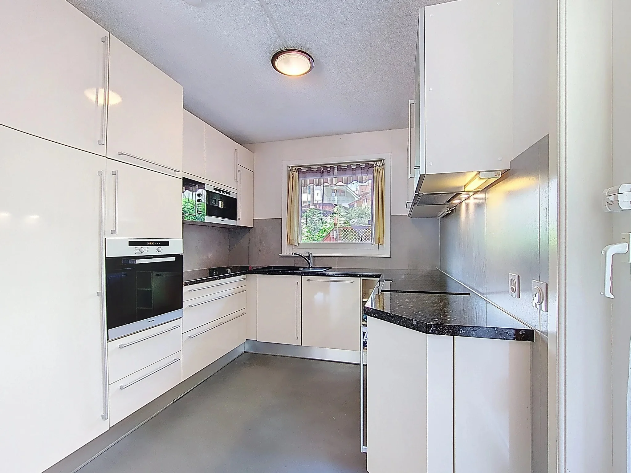 REF 25 0805-206 - cuisine-3