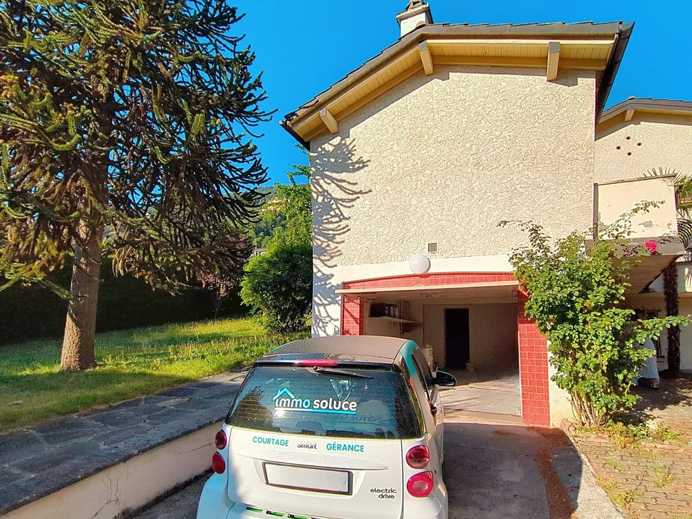 devant maison avec garage